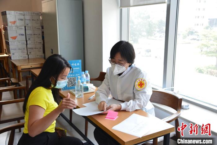 活動現(xiàn)場?！∮嘞娆B 攝