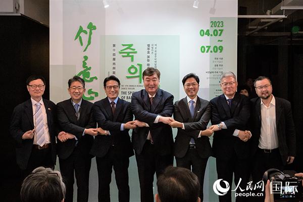 第十四屆光州雙年展中國館開幕式7日在韓國光州隱巖美術(shù)館舉行。人民網(wǎng)記者 馬菲攝