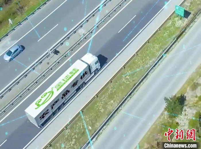 線上一鍵下單，實(shí)體門店本地配送，實(shí)現(xiàn)“即買即送”，“即時(shí)零售”將訂單在電商平臺(tái)、實(shí)體門店連接在一起。　美特好集團(tuán)供圖