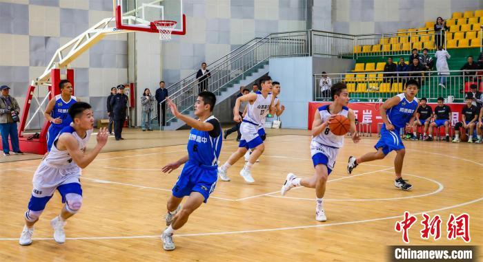 比賽現(xiàn)場(chǎng)?！≈鬓k方供圖