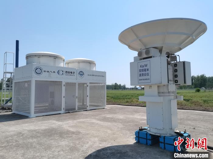 壽縣國(guó)家氣候觀象臺(tái)內(nèi)各種觀測(cè)設(shè)備?！侨?攝