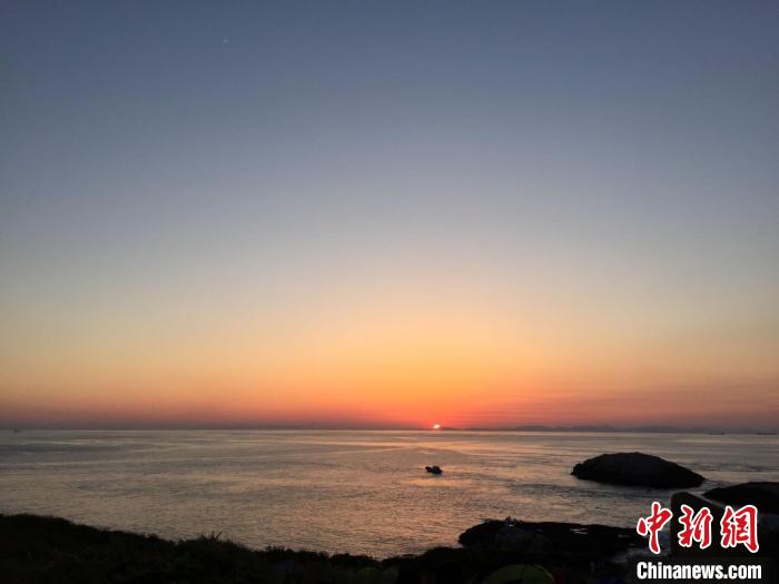 浙江海域一景?！×植?攝