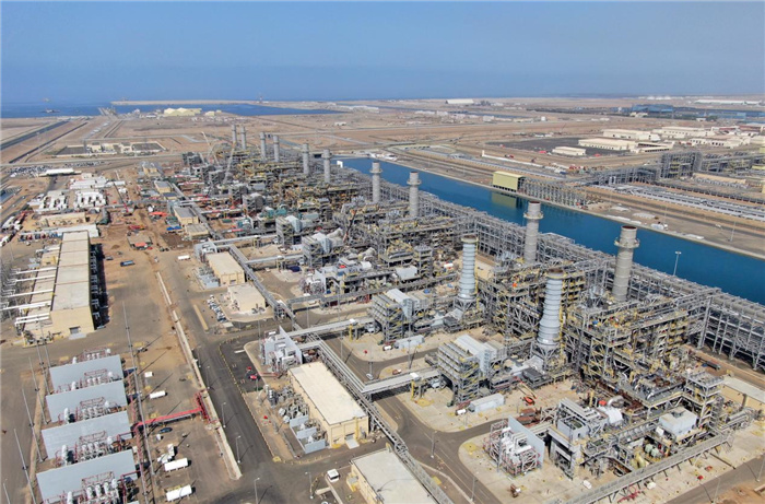 圖為無人機拍攝的吉贊燃機聯(lián)合循環(huán)電站。山東電建供圖