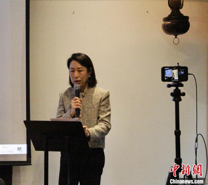 中國駐泰國大使館經(jīng)濟商務處參贊張瀟瀟致辭。<a target='_blank' href='/' _fcksavedurl='/'><p  align=