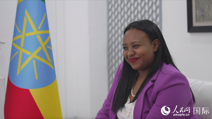 萊利斯接受人民網(wǎng)專訪。人民網(wǎng)記者 劉寧攝