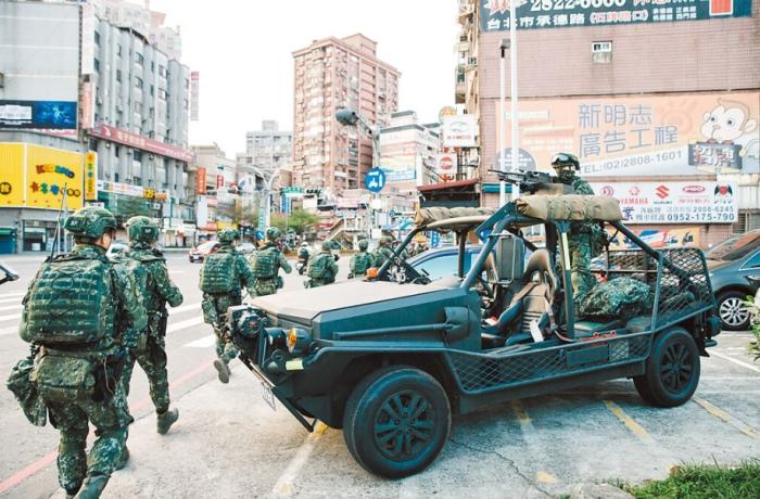 圖為2021年臺陸軍特種作戰(zhàn)指揮部在演習。圖片來源：臺灣《中國時報》。