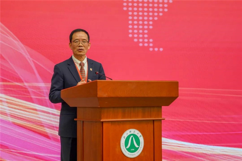 國務(wù)院學(xué)位委員會(huì)區(qū)域國別學(xué)學(xué)科評議組秘書長、浙江師范大學(xué)非洲研究院（非洲區(qū)域國別學(xué)院）院長劉鴻武致辭。主辦方供圖