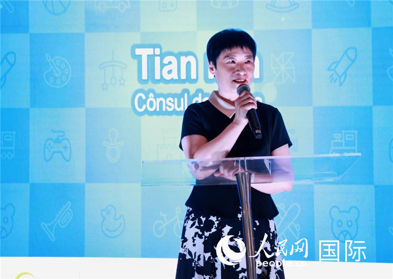 中國駐里約熱內(nèi)盧總領(lǐng)事田敏發(fā)表致辭。人民網(wǎng)記者宋亦然攝