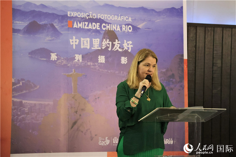 巴西中國創(chuàng)新經(jīng)濟研究院主席克勞迪婭·亞努齊在活動中致辭。人民網(wǎng)記者 時元皓攝
