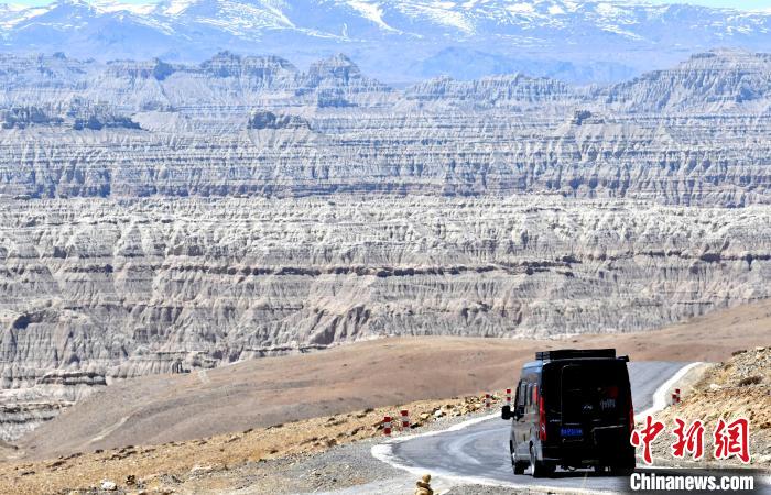 4月5日，西藏阿里札達土林?！±盍?攝