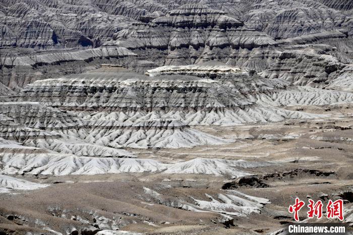 4月5日，西藏阿里札達土林?！±盍?攝