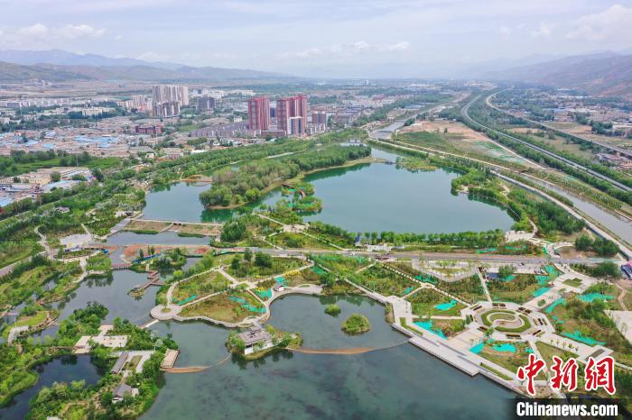 青海湟水規(guī)模化林場營造林項(xiàng)目3年增加務(wù)工收入4億元