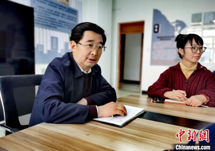 （兩會(huì)聲音）全國(guó)政協(xié)委員趙海興：師者為師亦為范，建議設(shè)教師理想信念教育基地