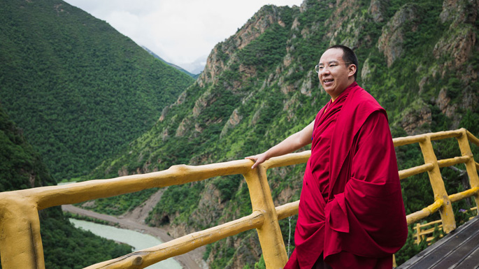 盼產(chǎn)業(yè)興旺，閱秀美風(fēng)光，十一世班禪心系家鄉(xiāng)父老