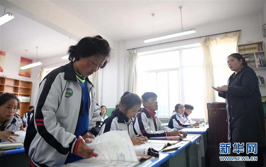 （體育·專題）（22）足球——踢球吧！草原女孩