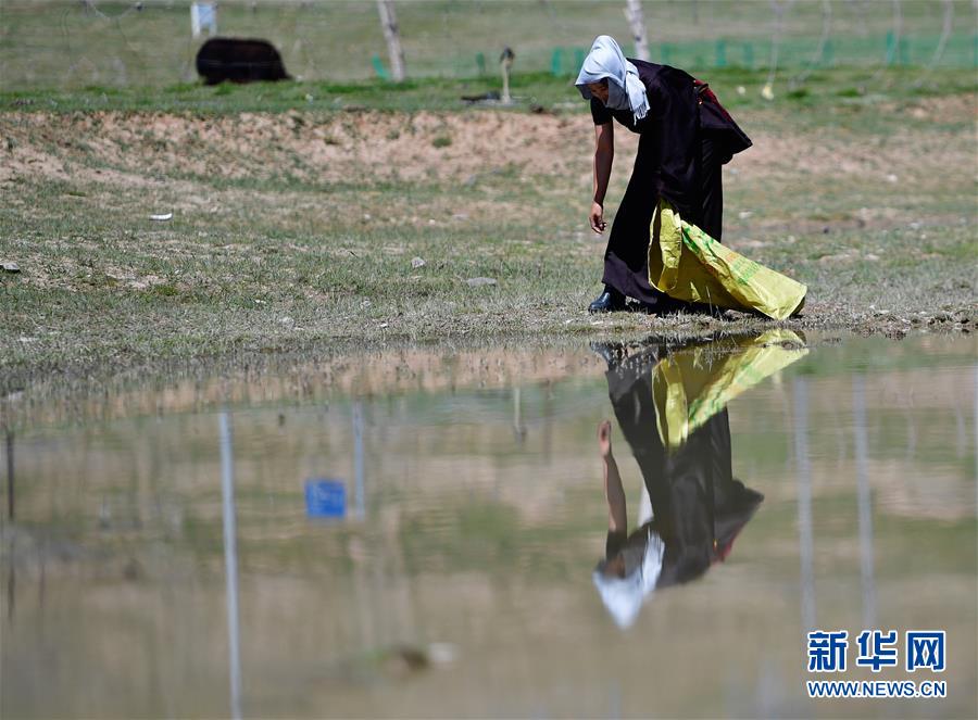 （走向我們的小康生活）（4）青?，敹啵狐S河源的幸福村