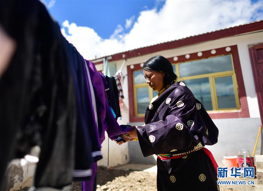 (新華全媒頭條·走向我們的小康生活·圖文互動(dòng))(7)綠色繪就三江源——來(lái)自青海脫貧奔小康一線(xiàn)的蹲點(diǎn)報(bào)告