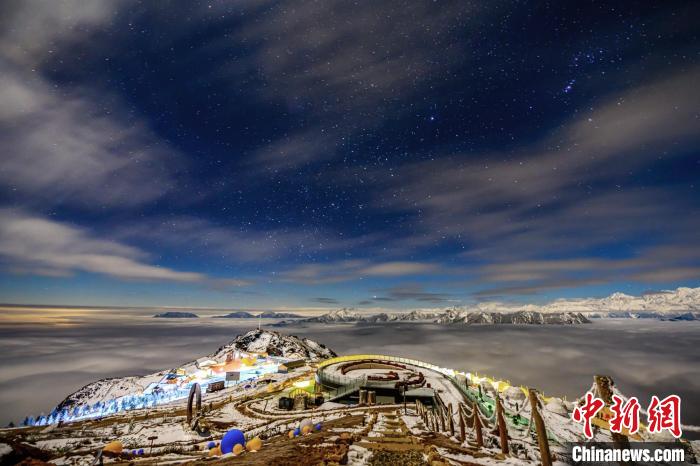 牛背山星空?！↑S業(yè)文 攝