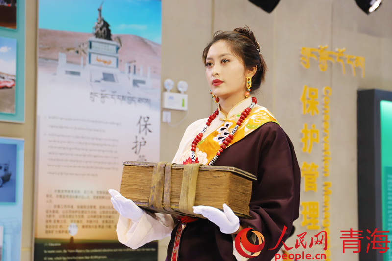 藏品展示。人民網(wǎng) 楊啟紅攝