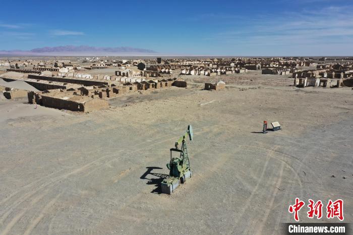 航拍青海省海西蒙古族藏族自治州茫崖市冷湖石油工業(yè)遺址保護(hù)區(qū)?！●R銘言 攝