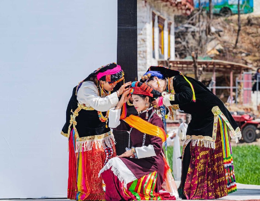 2024美人谷·丹巴梨花春賞季活動(dòng)現(xiàn)場。何曦?cái)z