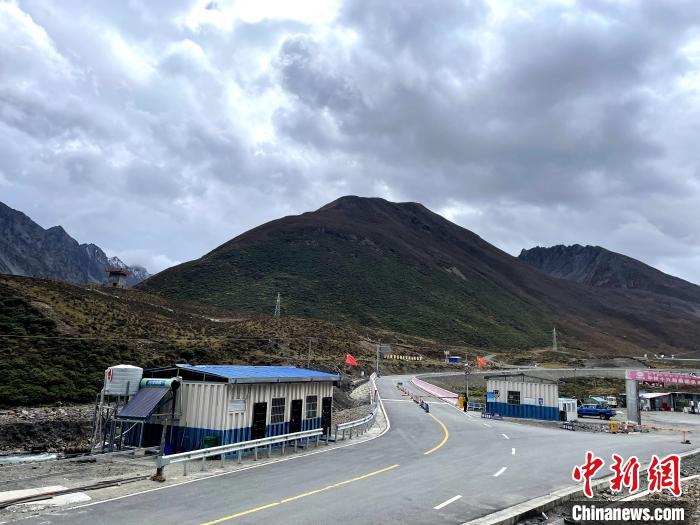 西藏邊境警察：守護(hù)G219！在移動方艙的青春堅守