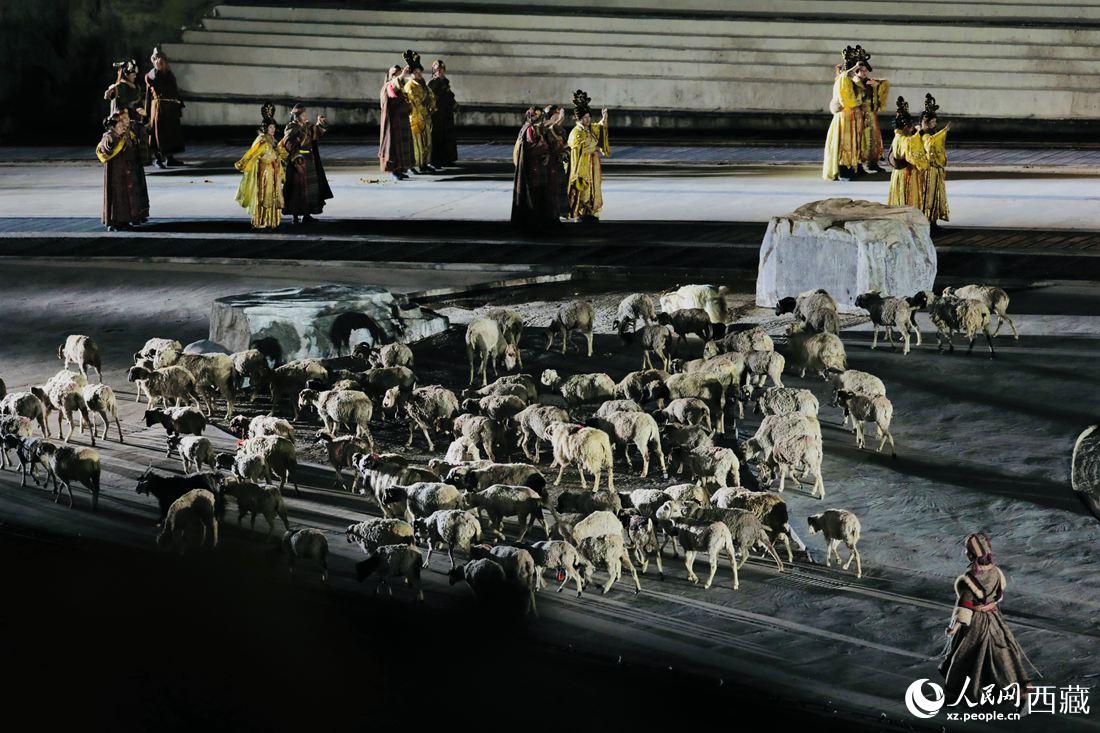 試演現(xiàn)場。人民網(wǎng)次仁羅布攝