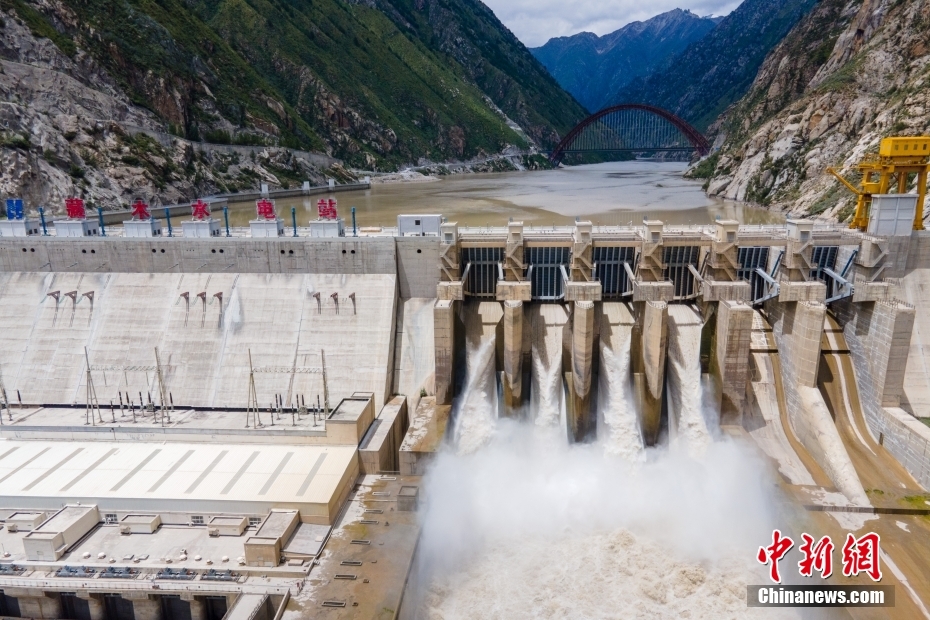 資料圖為2021年8月7日，西藏山南雅魯藏布江上的藏木水電站。（無人機畫面） <a target='_blank' href='/'><p  align=