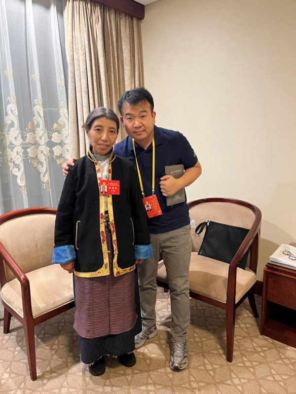 【記者手記Vlog】“守邊的‘阿佳’，您還好嗎”——記者與卓嘎代表再相遇