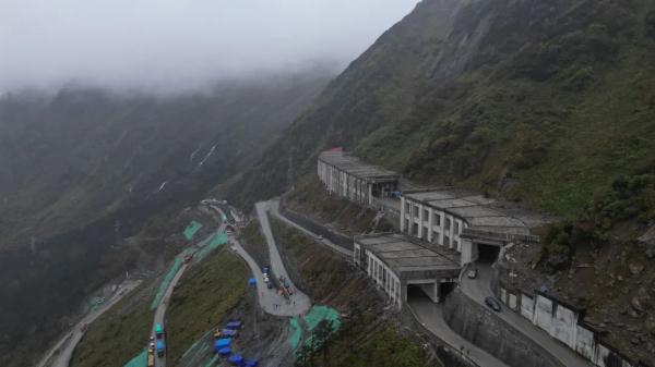 幾代建設(shè)者，歷經(jīng)半個多世紀完成！這是一條怎樣的公路？