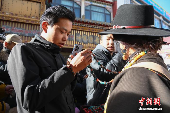 拉薩沖賽康:百年集市的電商活力