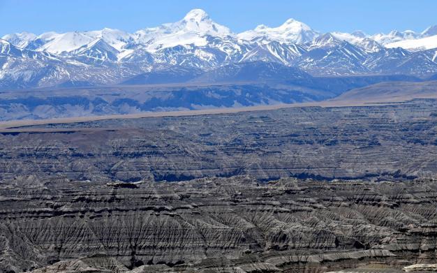4月5日，西藏阿里札達(dá)土林?！±盍?攝