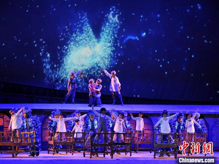 【在這里讀懂初心使命—網絡媒體革命老區(qū)行】紅色歷史歌舞劇《延安保育院》已演出3800余場