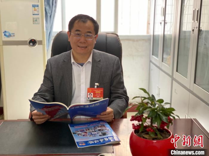 全國(guó)人大代表毛宗福:“雙管齊下”破題養(yǎng)老