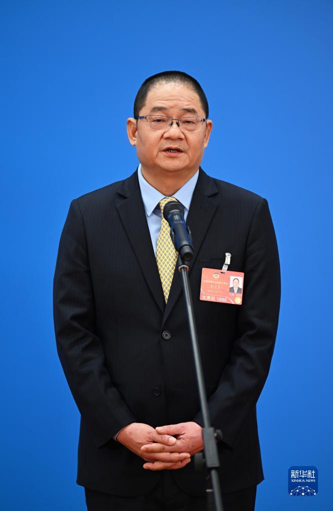 聚焦兩會(huì)“委員通道”